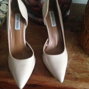Steve Madden nude heels